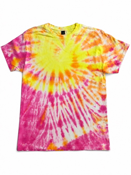 Gildan Tops - Hand Tie Dye Hippie T-Shirt in size Medium with Pink Yellow Orange Spiral